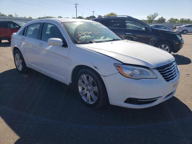 CHRYSLER 200 TOURIN 2013 con VIN 1C3CCBBB2DN764122 - Foto de la subasta