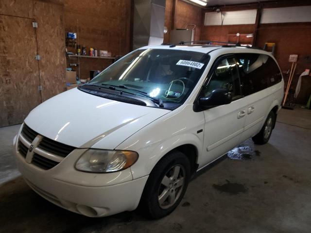 Photo 2 from auction – 2005 DODGE GRAND CARA with VIN 2D4GP44L95R389355