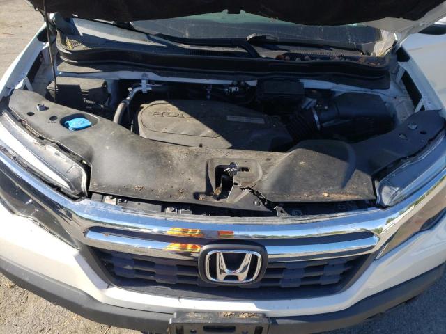Photo 7 from auction – 2017 HONDA RIDGELINE with VIN 5FPYK3F62HB025674