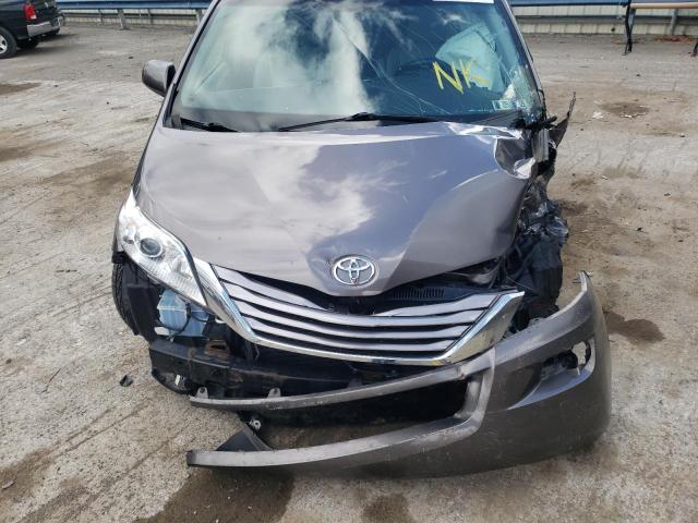 Photo 7 from auction – 2016 TOYOTA SIENNA XLE with VIN 5TDDK3DC7GS134593
