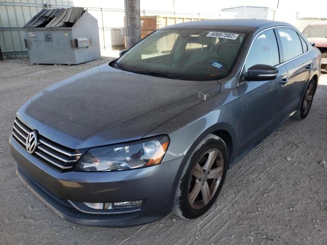 Photo 2 from auction – 2015 VOLKSWAGEN PASSAT S with VIN 1VWAT7A34FC085264