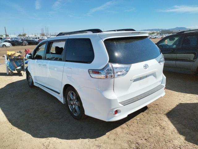 Photo 3 from auction – 2017 TOYOTA SIENNA SE with VIN 5TDXZ3DC4HS796903
