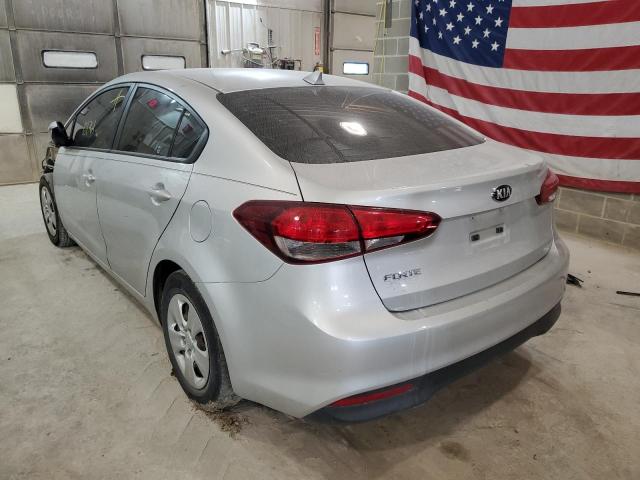 Photo 3 from auction – 2017 KIA FORTE LX with VIN 3KPFK4A7XHE139000