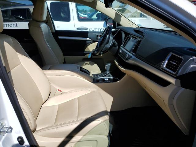 Фото 5 с аукциона – 2017 TOYOTA HIGHLANDER с VIN 5TDKZRFH5HS515679
