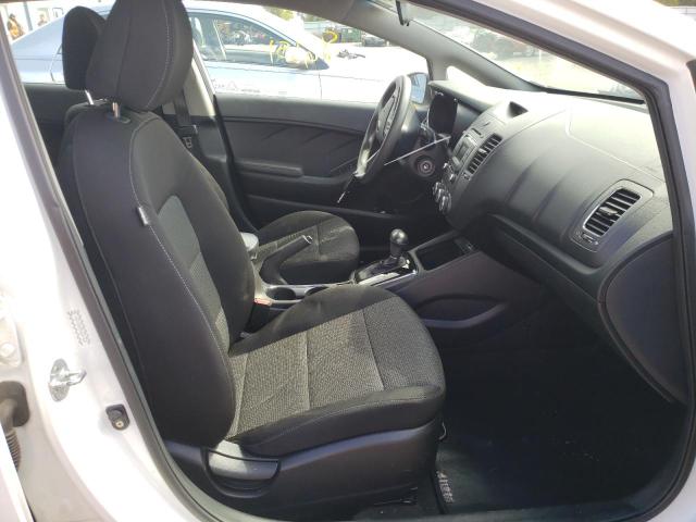 Photo 5 from auction – 2017 KIA FORTE LX with VIN KNAFK5A89H5697427
