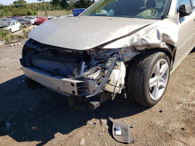 Photo 9 from auction – 2011 CHEVROLET MALIBU LS with VIN 1G1ZB5E12BF197620