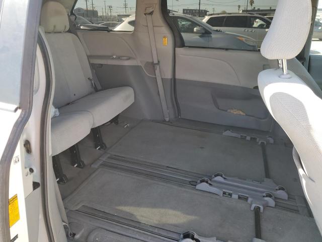Photo 6 from auction – 2014 TOYOTA SIENNA LE with VIN 5TDKK3DC9ES519738