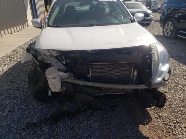 Photo 9 from auction – 2019 NISSAN VERSA S with VIN 3N1CN7AP4KL867302