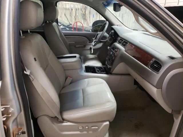 Photo 5 from auction – 2011 CHEVROLET SUBURBAN C with VIN 1GNSCJE04BR289176
