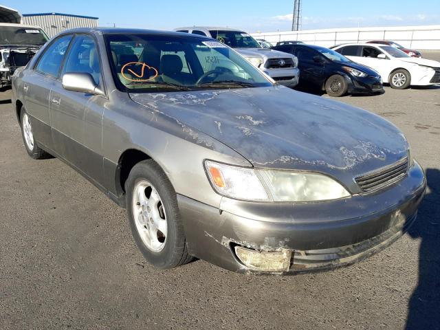 LEXUS ES 300 1999 with VIN JT8BF28G4X5061111 - Photo from auction
