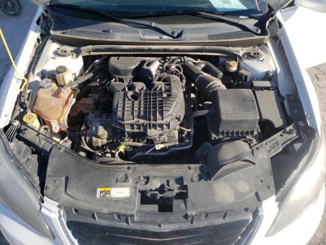Photo 7 from auction – 2014 CHRYSLER 200 TOURIN with VIN 1C3CCBBG6EN178455