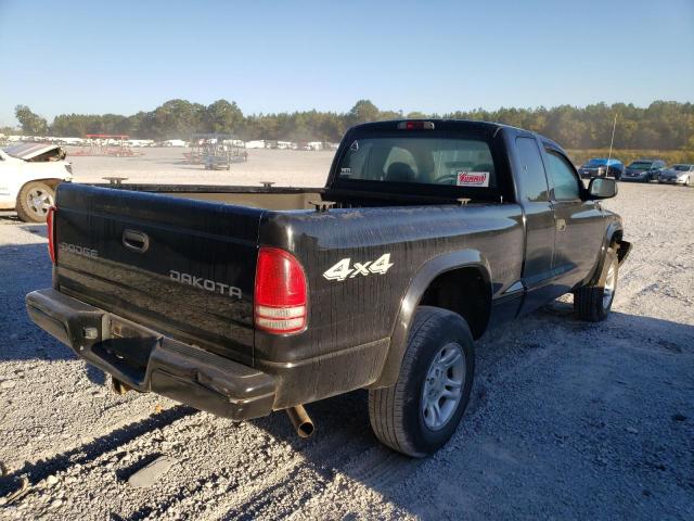 Photo 4 from auction – 2004 DODGE DAKOTA SPO with VIN 1D7HG32N14S626035