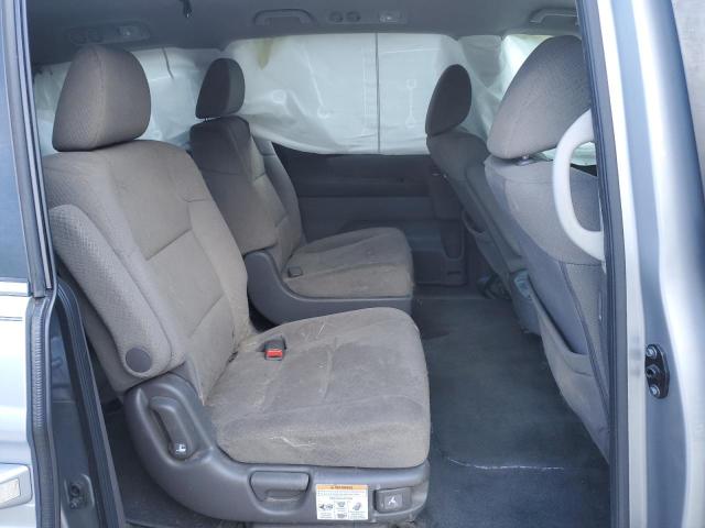 Photo 6 from auction – 2016 HONDA ODYSSEY SE with VIN 5FNRL5H30GB101027