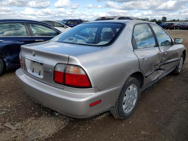 Photo 4 from auction – 1997 HONDA ACCORD LX with VIN JHMCD5636VC000296