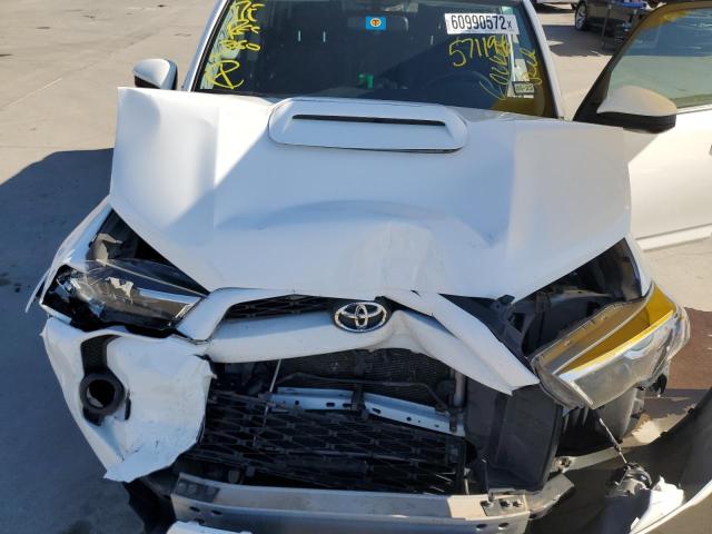 Photo 7 from auction – 2018 TOYOTA 4RUNNER SR with VIN JTEBU5JR3J5571196