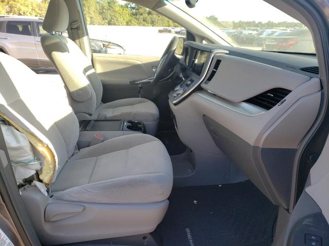 Photo 5 from auction – 2015 TOYOTA SIENNA LE with VIN 5TDKK3DC6FS652233
