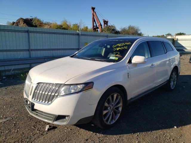 Photo 2 from auction – 2010 LINCOLN MKT with VIN 2LMHJ5AT2ABJ17018
