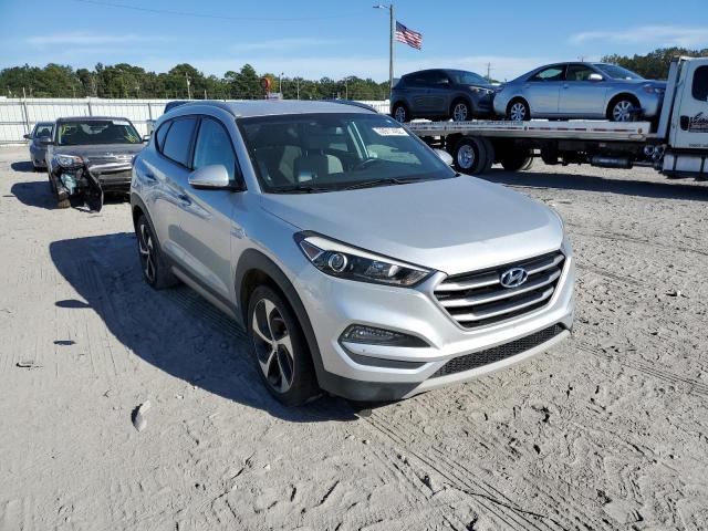 HYUNDAI TUCSON LIM 2017 with VIN KM8J33A22HU340277 - Photo from auction