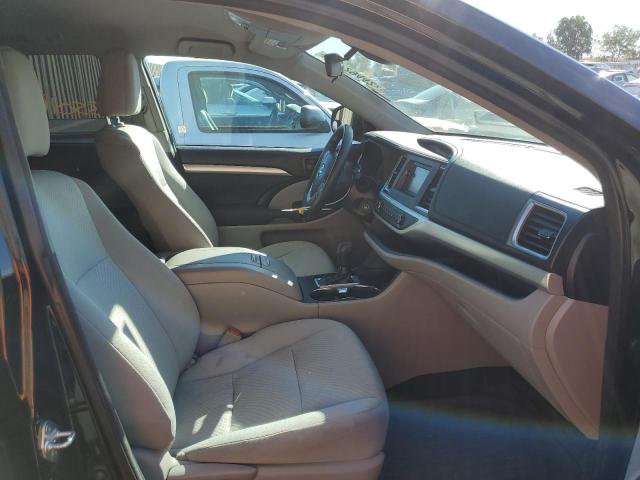 Photo 5 from auction – 2018 TOYOTA HIGHLANDER with VIN 5TDZARFH0JS036632