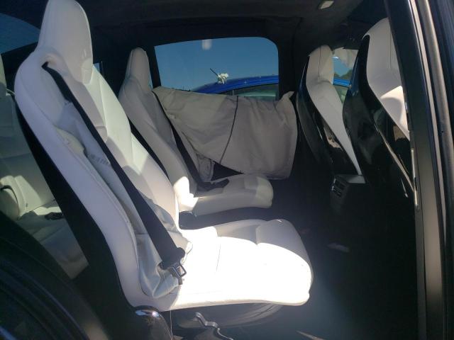Photo 6 from auction – 2017 TESLA MODEL X with VIN 5YJXCBE25HF043970