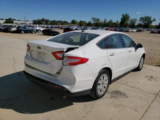 Photo 4 from auction – 2013 FORD FUSION S with VIN 3FA6P0G71DR282900