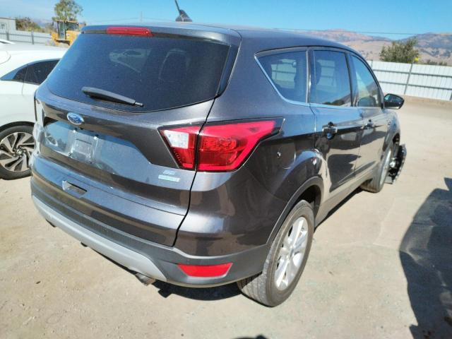 Photo 4 from auction – 2019 FORD ESCAPE SE with VIN 1FMCU0GD4KUB81959