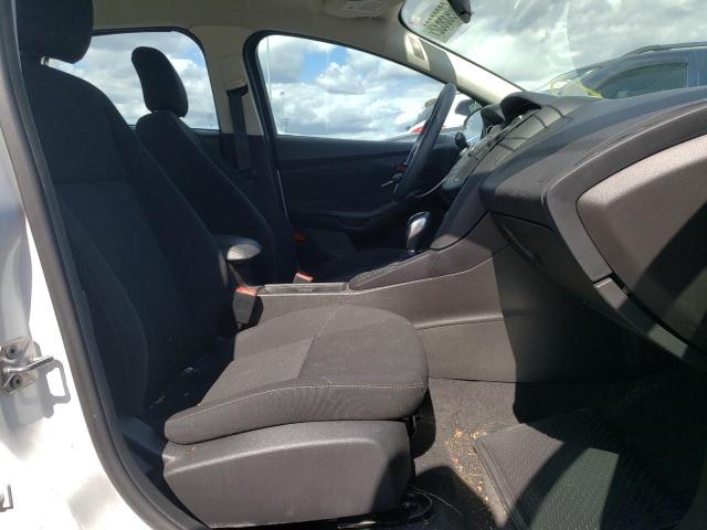 Photo 5 from auction – 2016 FORD FOCUS SE with VIN 1FADP3F21GL358696