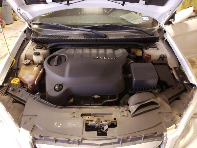 Photo 7 from auction – 2014 CHRYSLER 200 TOURIN with VIN 1C3CCBBG0EN106666