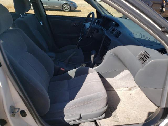 Photo 5 from auction – 2001 TOYOTA CAMRY LE with VIN JT2BG28K110547763