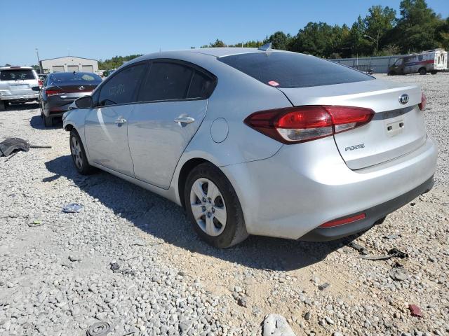 Photo 3 from auction – 2017 KIA FORTE LX with VIN 3KPFK4A77HE080987