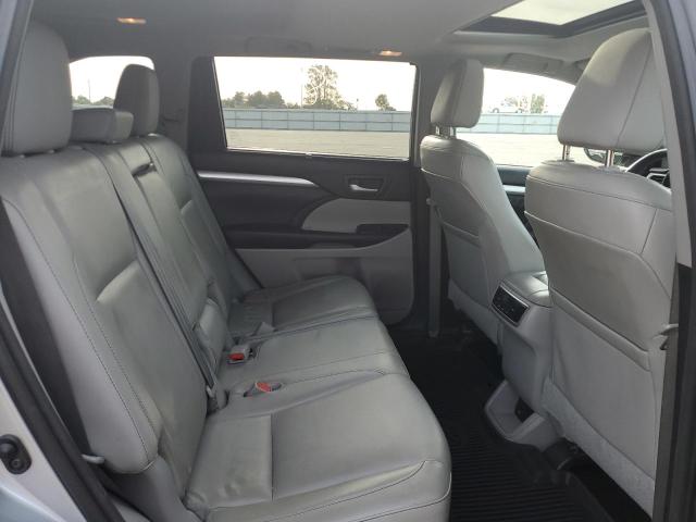 Photo 6 from auction – 2015 TOYOTA HIGHLANDER with VIN 5TDKKRFH9FS044170