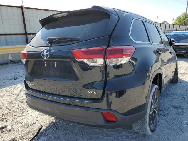 Foto 4 de la subasta – 2018 TOYOTA HIGHLANDER con VIN 5TDKZRFH6JS285219