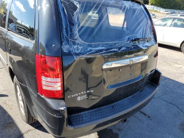 Photo 9 from auction – 2010 CHRYSLER TOWN & COU with VIN 2A4RR8D13AR480633