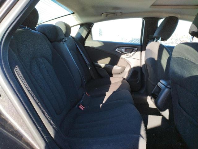 Photo 6 from auction – 2015 CHRYSLER 200 LIMITE with VIN 1C3CCCAB9FN694371