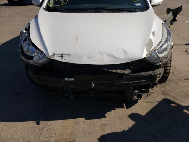 Photo 9 from auction – 2016 HYUNDAI ELANTRA SE with VIN 5NPDH4AE3GH731448
