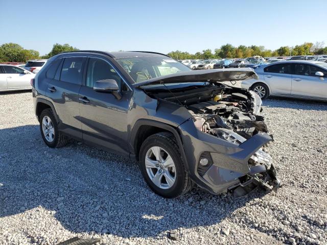 TOYOTA RAV4 XLE 2020 with VIN JTMP1RFV7LD053150 - Photo from auction