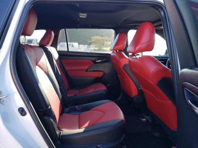 Photo 6 from auction – 2022 TOYOTA HIGHLANDER with VIN 5TDLZRBH2NS169189