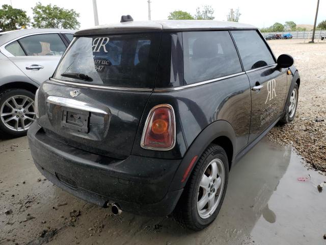 Photo 4 from auction – 2010 MINI COOPER with VIN WMWMF3C54ATZ64610