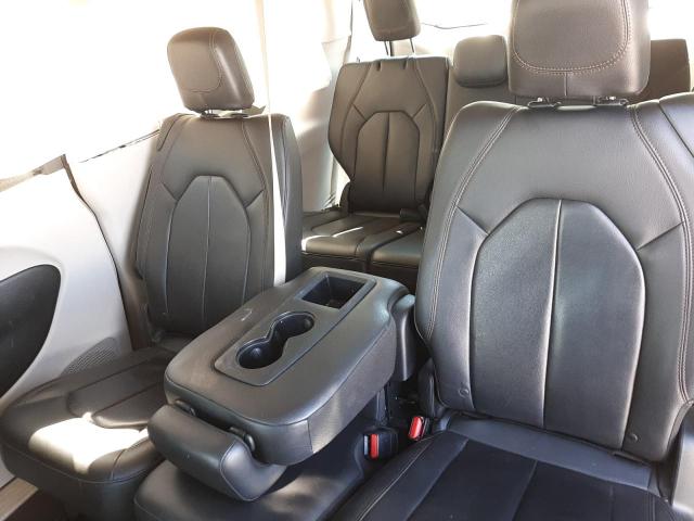 Photo 6 from auction – 2017 CHRYSLER PACIFICA T with VIN 2C4RC1BG4HR743728