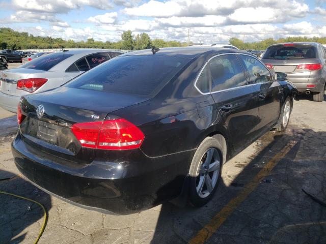 Photo 4 from auction – 2015 VOLKSWAGEN PASSAT S with VIN 1VWAS7A31FC121477