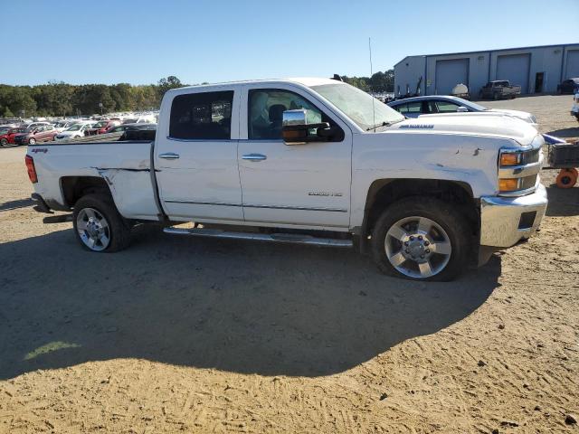 Photo 9 from auction – 2016 CHEVROLET SILVERADO with VIN 1GC1KWE83GF271836