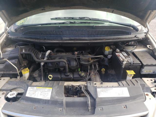 Photo 7 from auction – 2005 CHRYSLER TOWN & COU with VIN 2C4GP44R35R601622