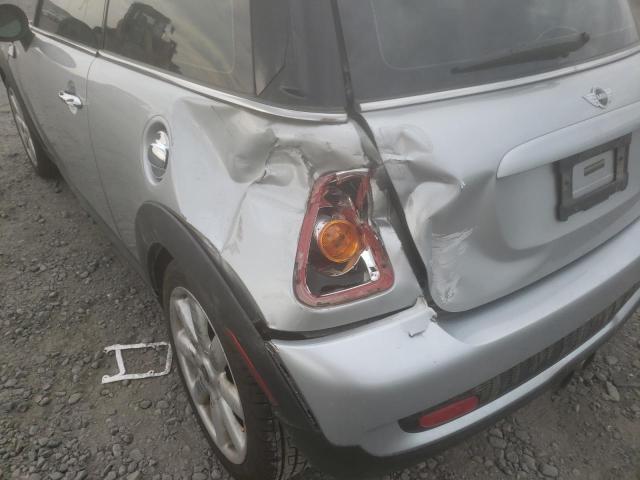 Photo 9 from auction – 2008 MINI COOPER S with VIN WMWMF735X8TT86577