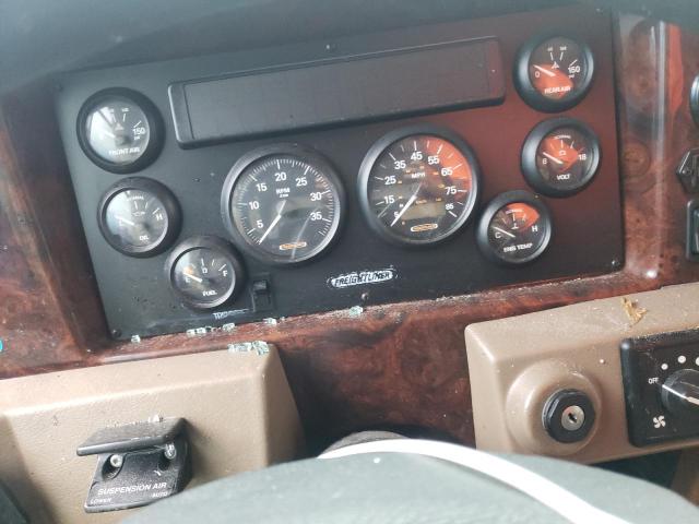 Photo 8 from auction – 2004 FLEETWOOD DISCOVERY with VIN 4UZAAHDC84CN19544