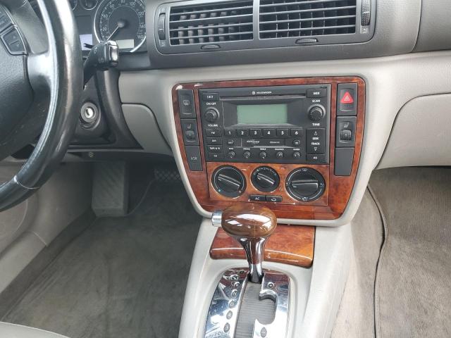 Photo 9 from auction – 2005 VOLKSWAGEN PASSAT GLS with VIN WVWCE63B35E047161