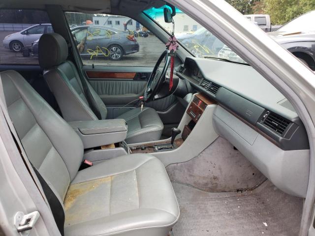 Photo 5 from auction – 1994 MERCEDES-BENZ E 420 with VIN WDBEA34E1RC080882