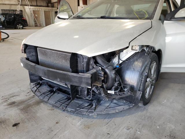 Photo 9 from auction – 2017 HYUNDAI ELANTRA with VIN 5NPD84LF6HH088729
