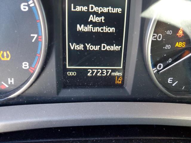 Photo 8 from auction – 2018 TOYOTA RAV4 LE with VIN 2T3BFREV5JW824461