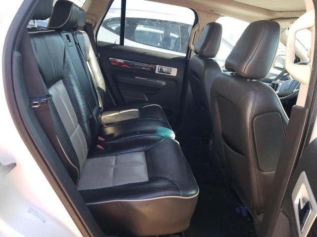 Photo 6 from auction – 2008 LINCOLN MKX with VIN 2LMDU88C88BJ12669
