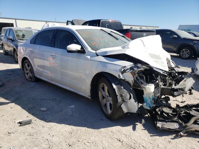 VOLKSWAGEN PASSAT S 2015 with VIN 1VWAS7A35FC094302 - Photo from auction
